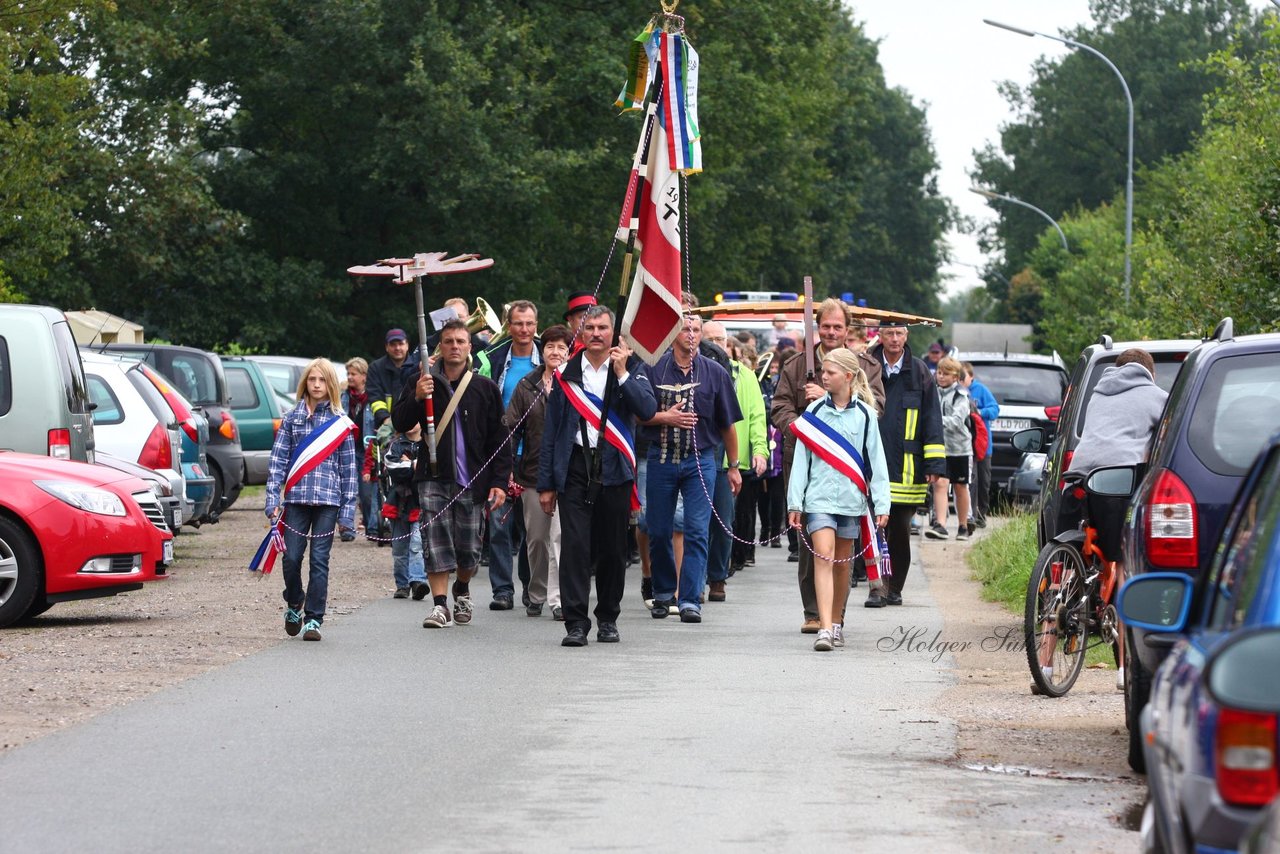 Bild 97 - Vogelschießen 2011